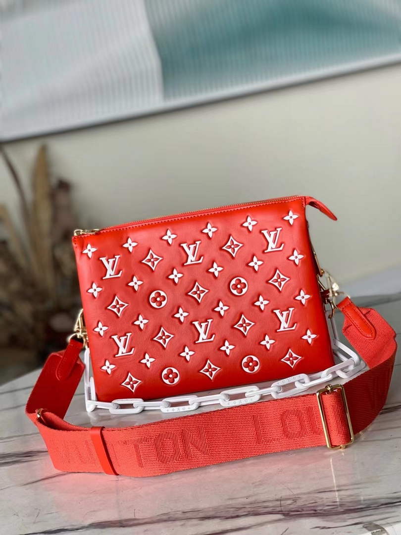Louis Vuitton LV M20761 Coussin PM Handbags Red - Default Title - View 1