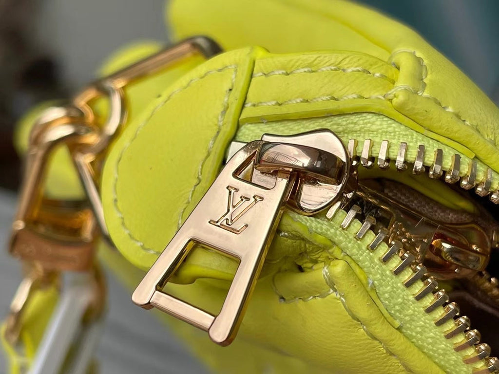 Louis Vuitton LV M20843 Coussin PM Handbags Yellow - Default Title - View 6