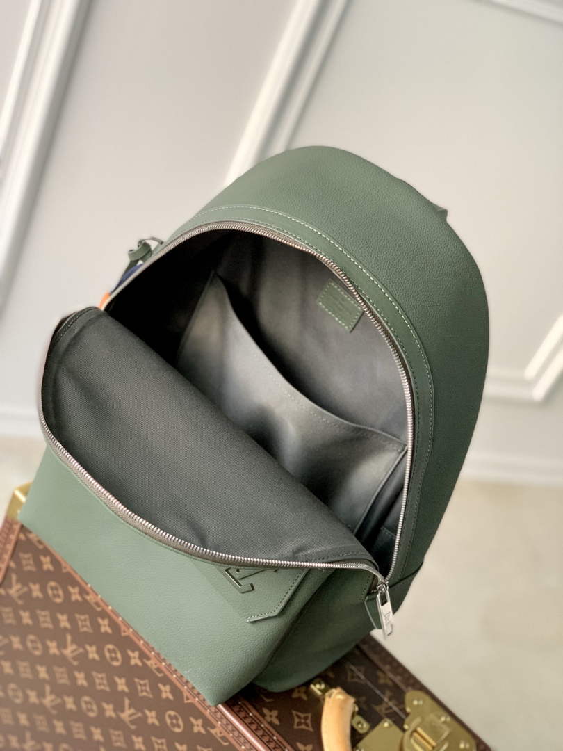 Louis Vuitton LV M21362 New Backpack Leather Khaki