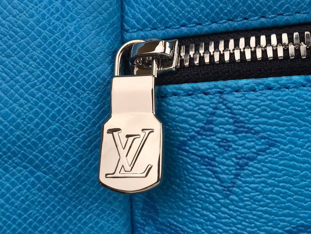 Louis Vuitton LV M30230 Discovery Backpack PM Monogram Blue