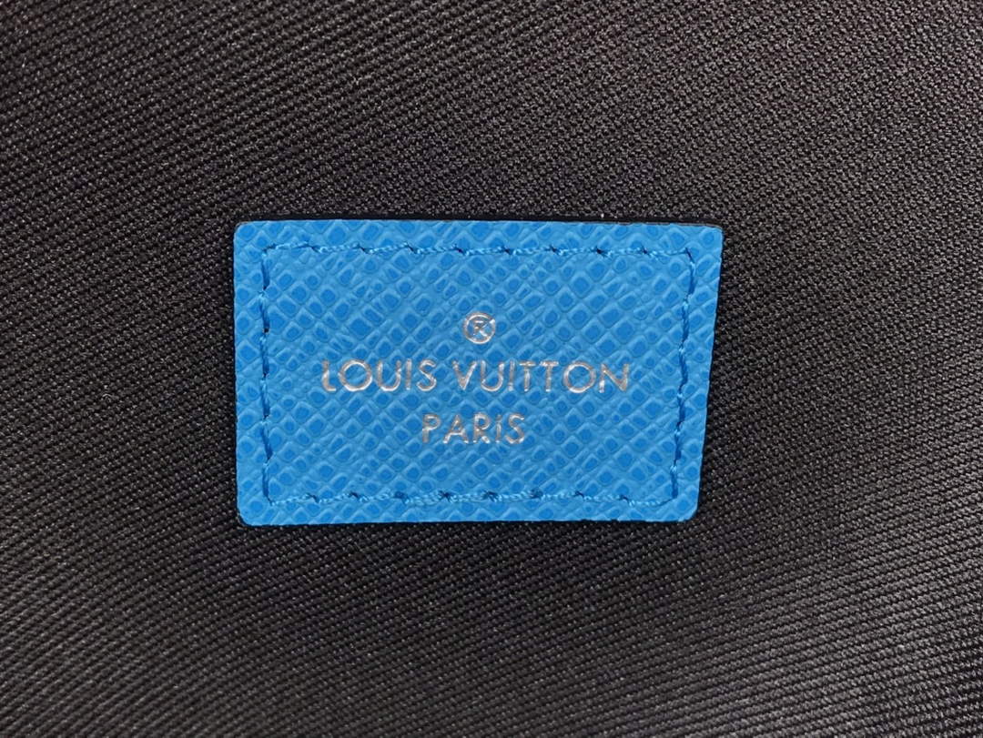 Louis Vuitton LV M30230 Discovery Backpack PM Monogram Blue