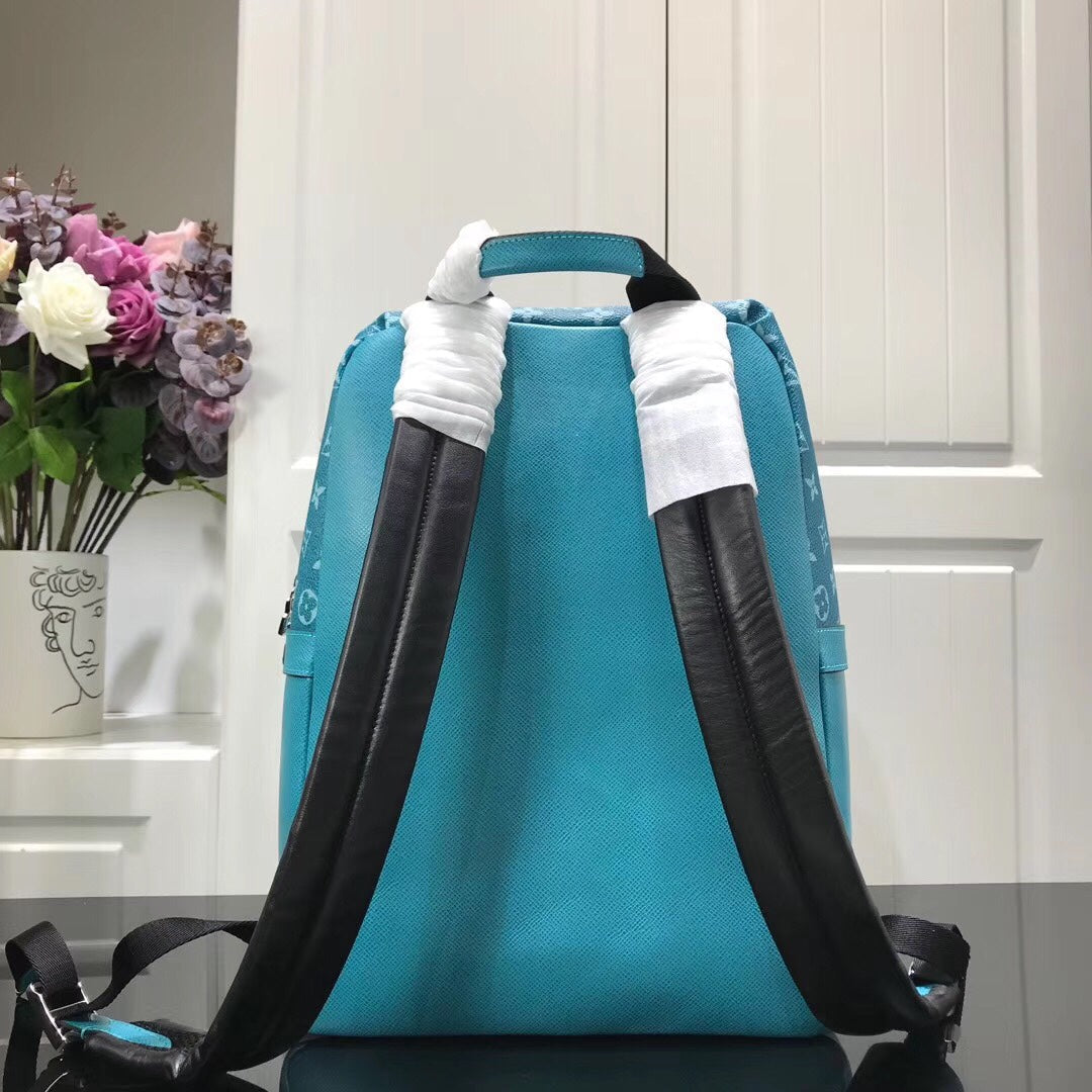 Louis Vuitton LV M30230 Discovery Backpack PM Monogram Green