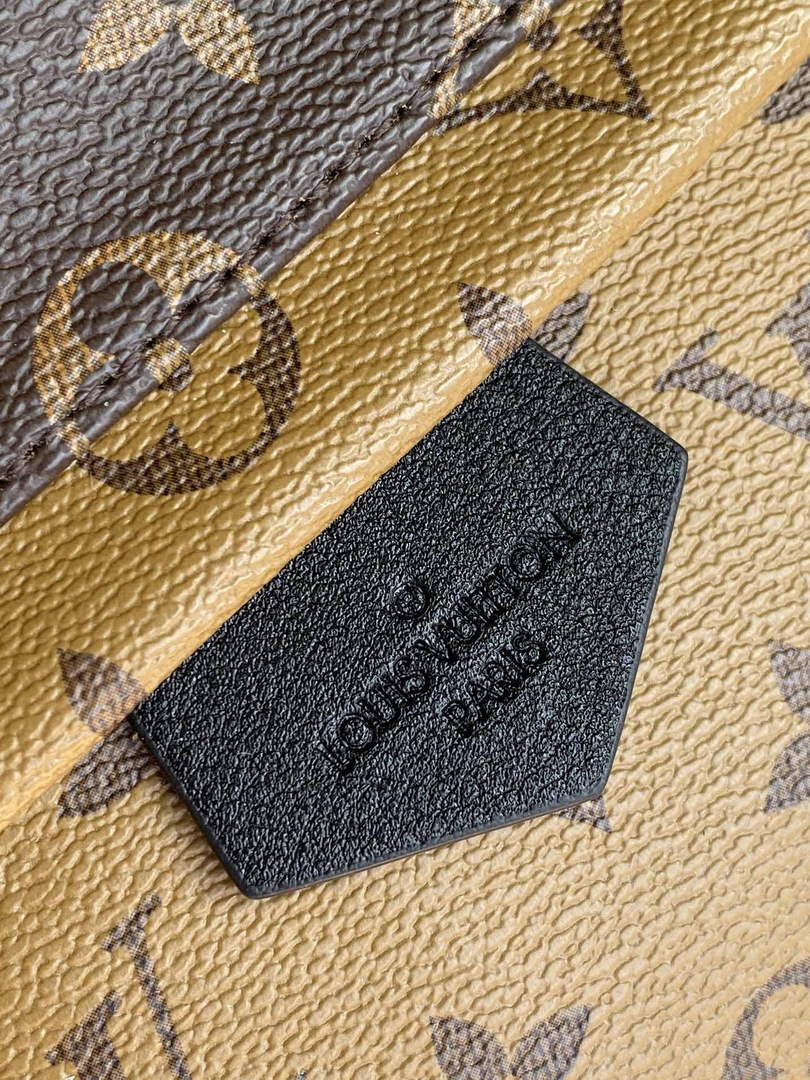 Louis Vuitton LV M41561 Palm Springs MM Monogram Canvas