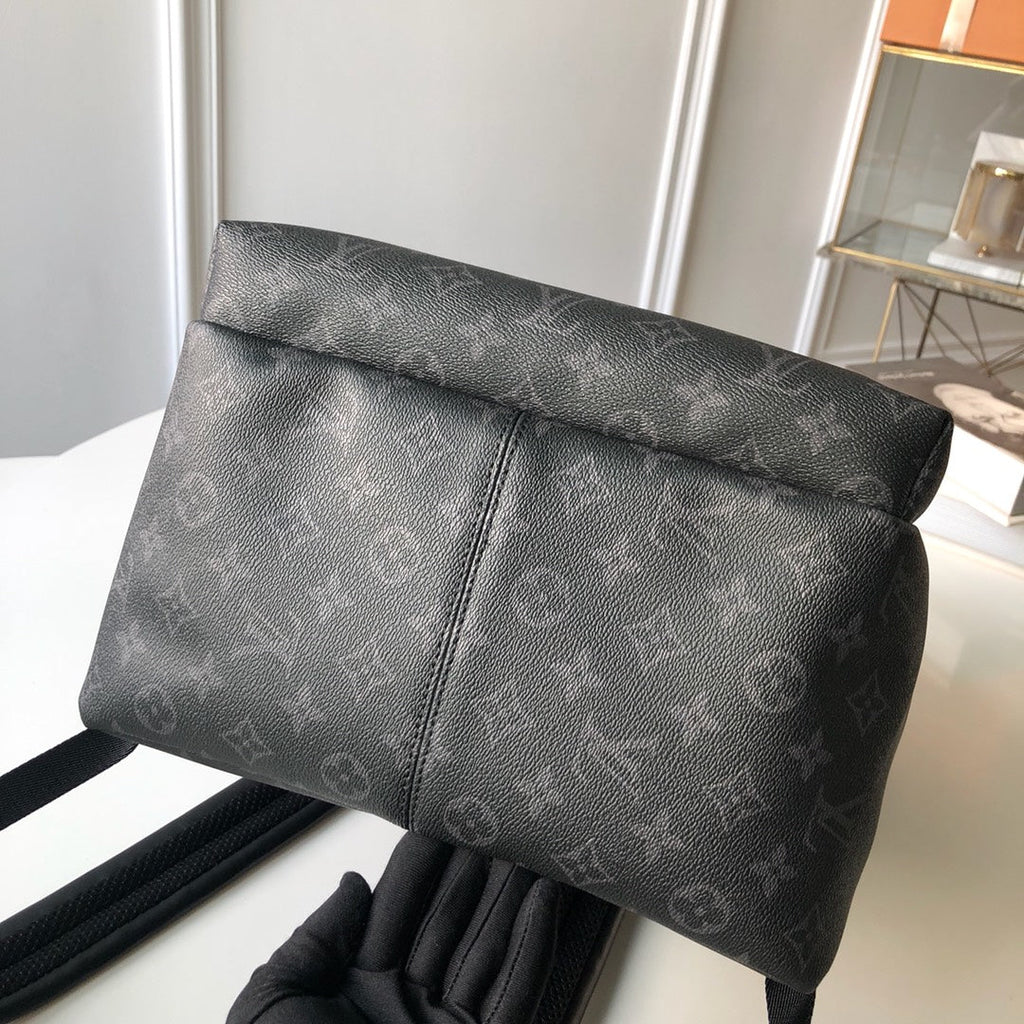 Louis Vuitton LV M43186 Discovery Backpack PM Monogram Canvas