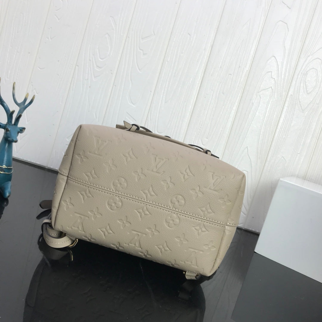 Louis Vuitton LV M45410 Montsouris Backpack Khaki