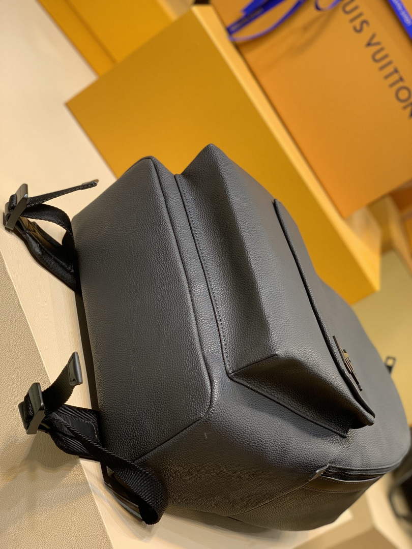 Louis Vuitton LV M57079 New Backpack Leather Black