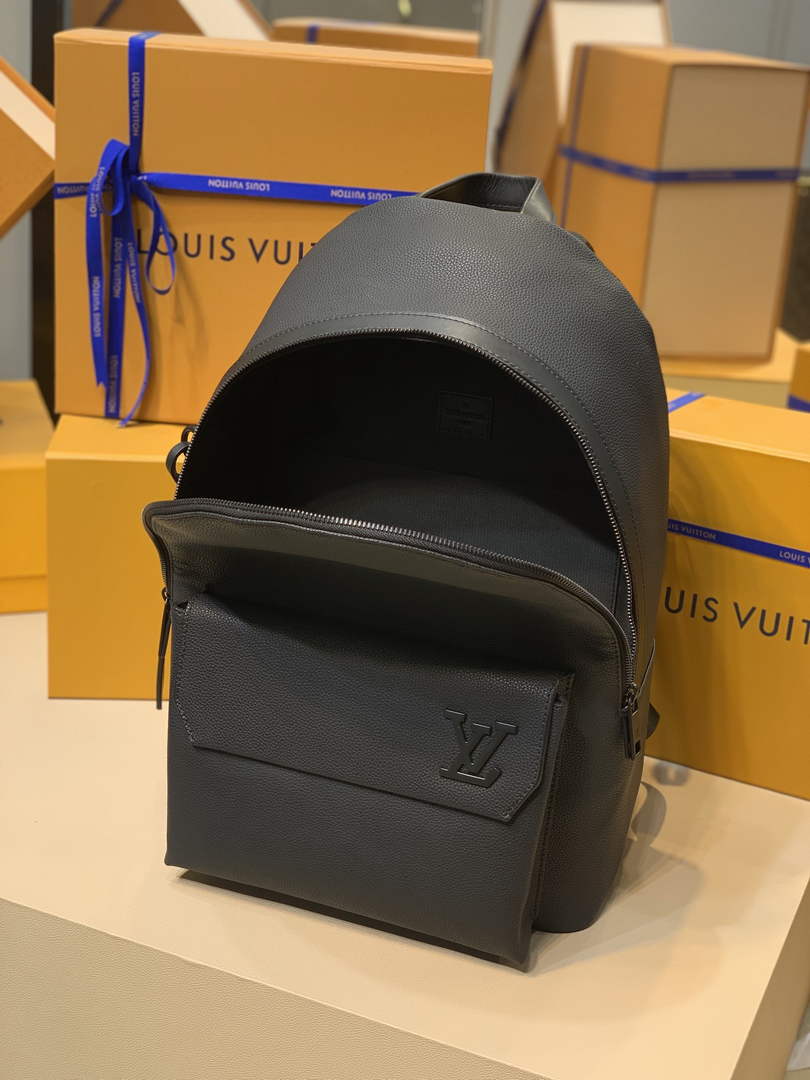 Louis Vuitton LV M57079 New Backpack Leather Black