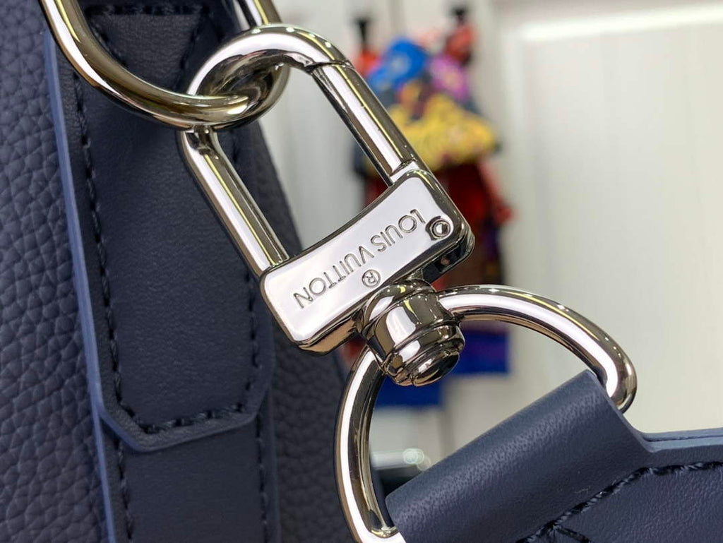 Louis Vuitton LV M57080 Aerogram Takeoff Messenger Bag Navy Blue