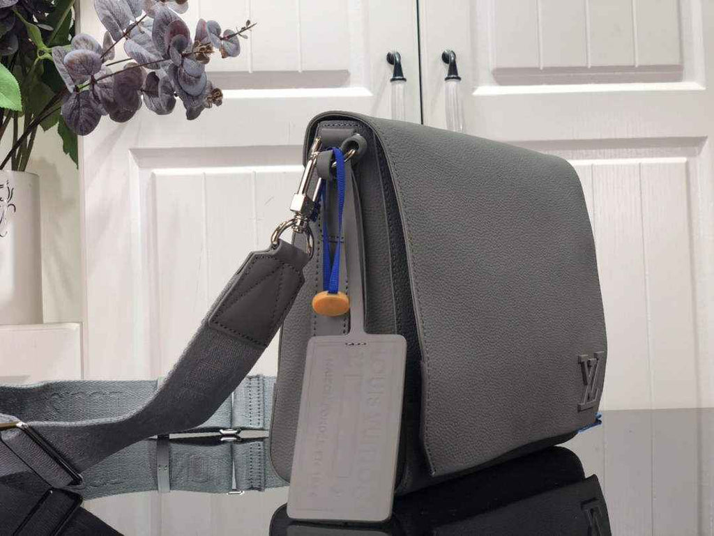 Louis Vuitton LV M57080 Aerogram Takeoff Messenger Bag Gray