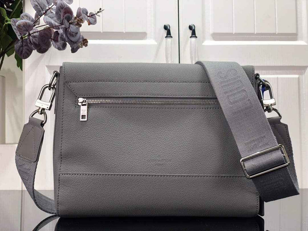 Louis Vuitton LV M57080 Aerogram Takeoff Messenger Bag Gray