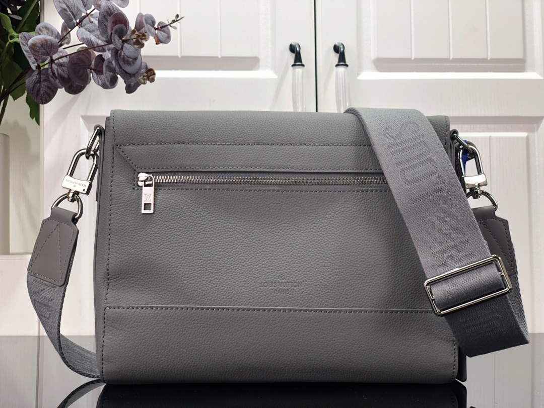 Louis Vuitton LV M57080 Aerogram Takeoff Messenger Bag Gray