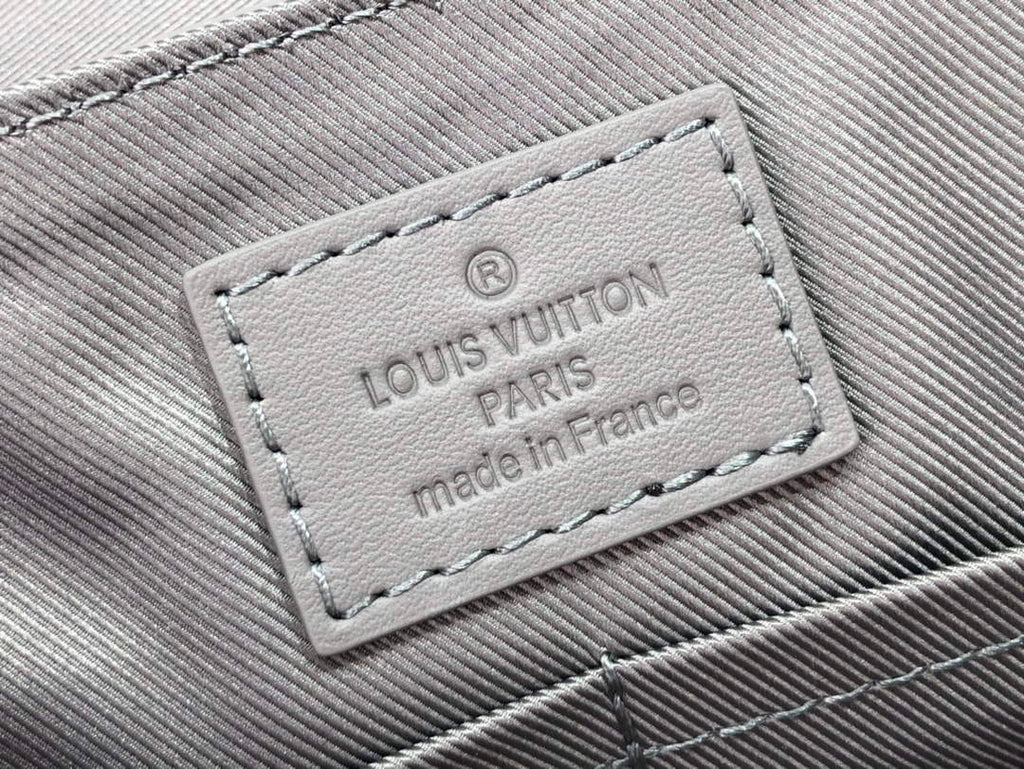 Louis Vuitton LV M57080 Aerogram Takeoff Messenger Bag Gray