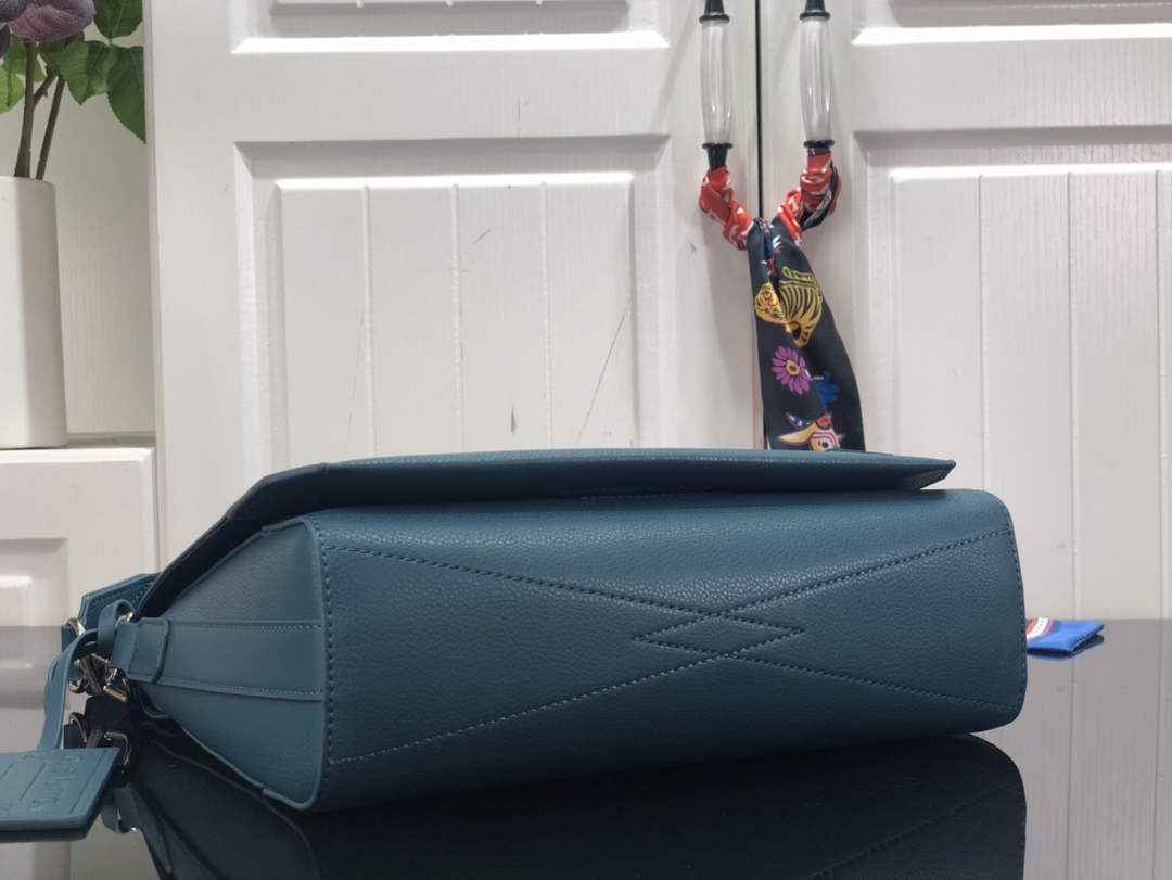 Louis Vuitton LV M57080 Aerogram Takeoff Messenger Bag Blue