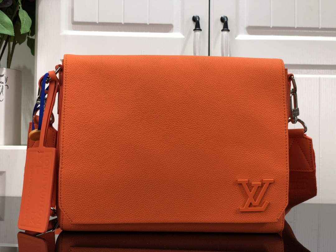 Louis Vuitton LV M57080 Aerogram Takeoff Messenger Bag Orange