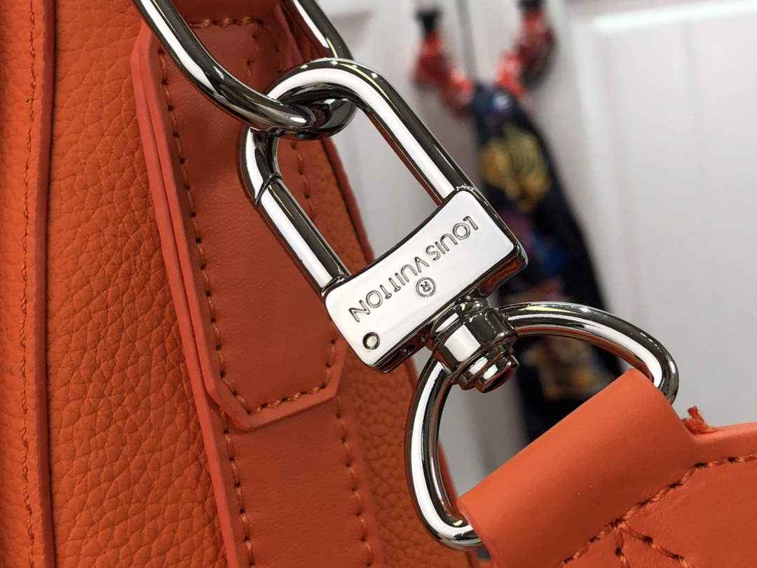 Louis Vuitton LV M57080 Aerogram Takeoff Messenger Bag Orange