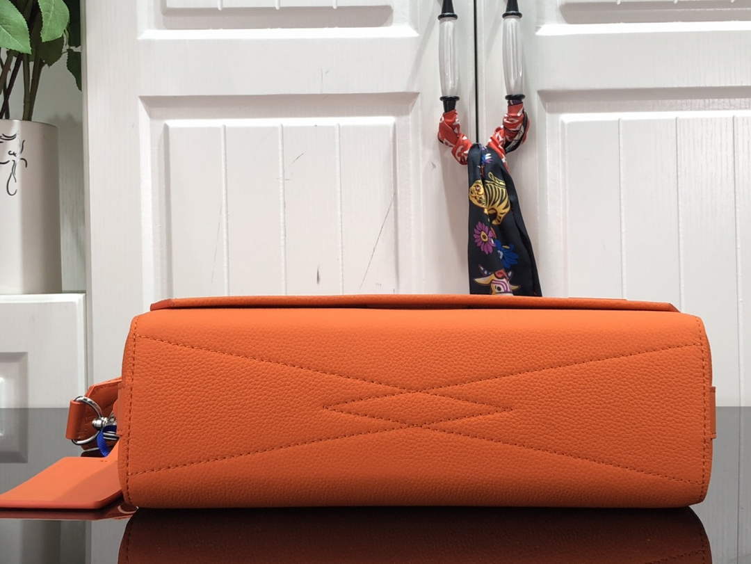 Louis Vuitton LV M57080 Aerogram Takeoff Messenger Bag Orange