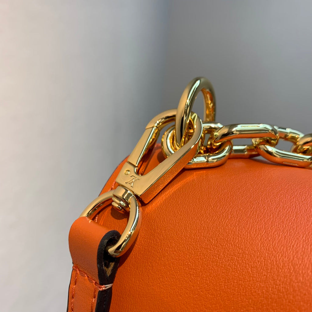 Louis Vuitton LV M57648 Twist MM Handbag Caramel