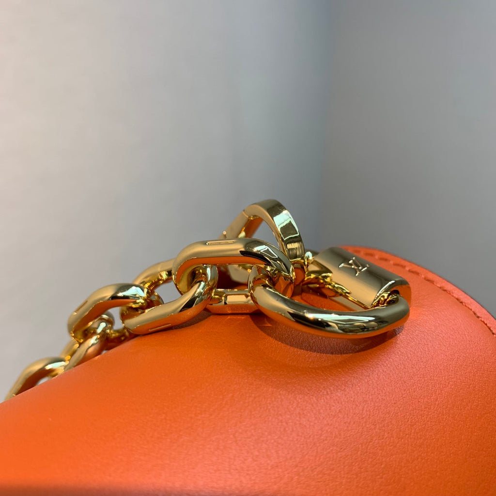 Louis Vuitton LV M57648 Twist MM Handbag Caramel
