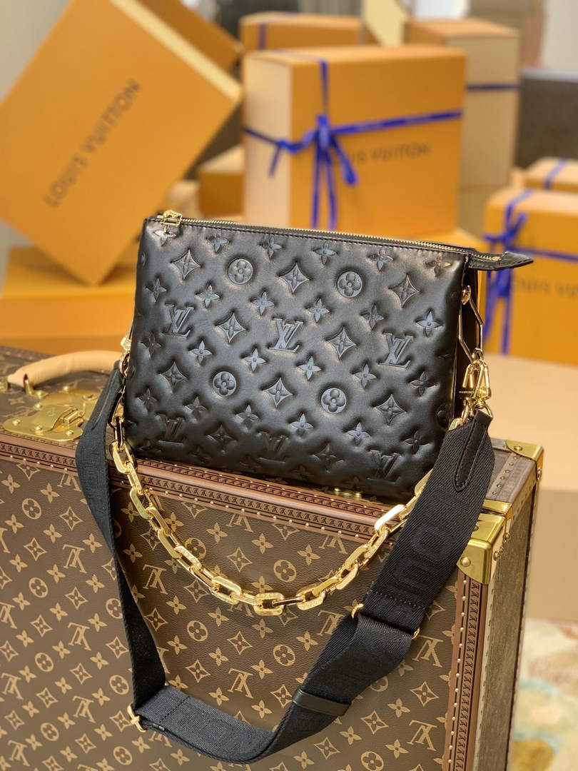 Louis Vuitton M21260 Coussin PM Handbags Black - Default Title - View 1