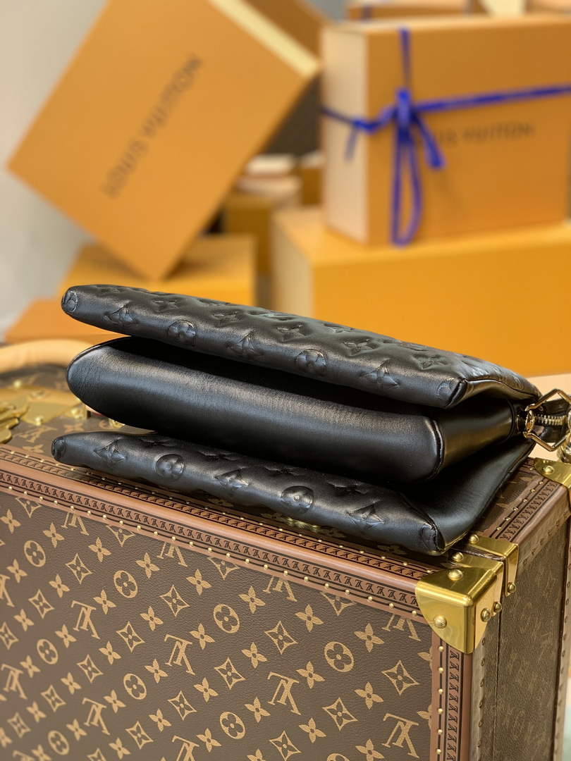 Louis Vuitton M21260 Coussin PM Handbags Black - Default Title - View 3