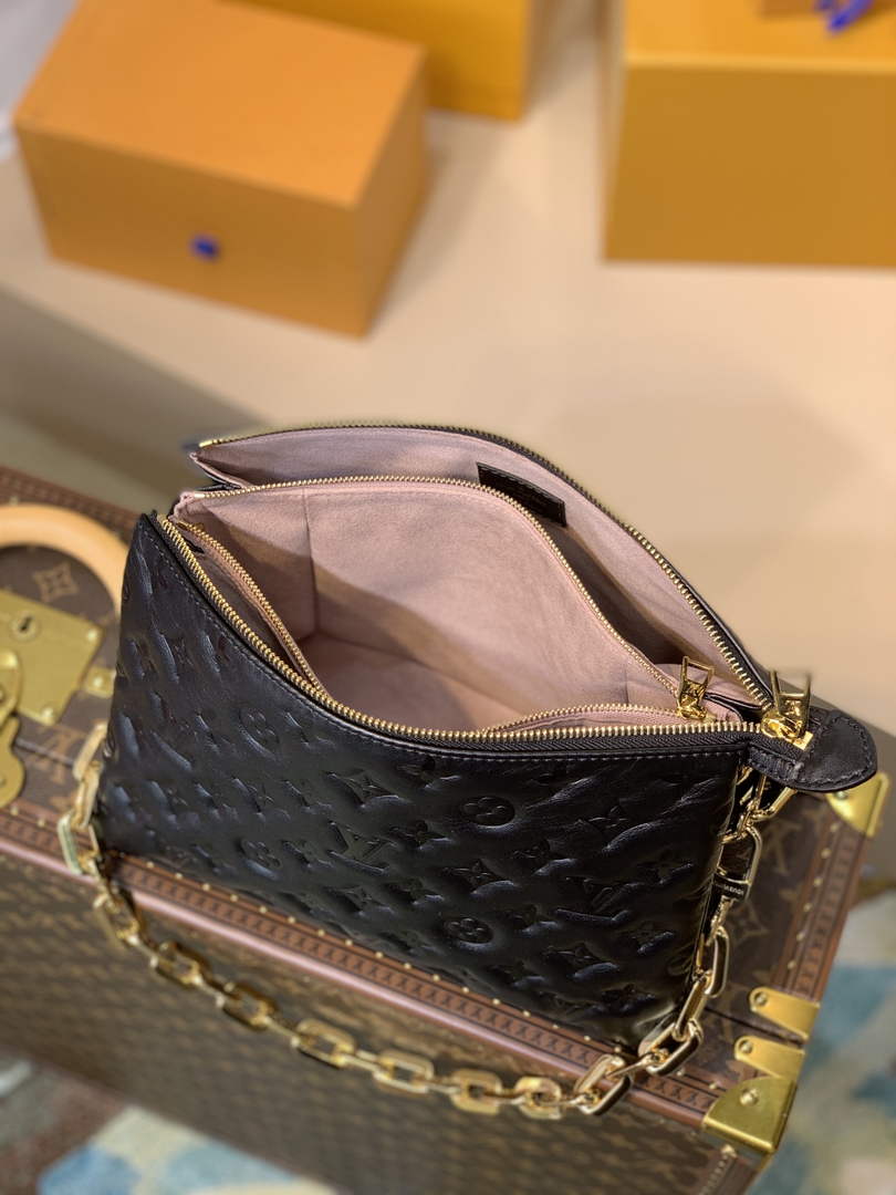 Louis Vuitton M21260 Coussin PM Handbags Black - Default Title - View 9