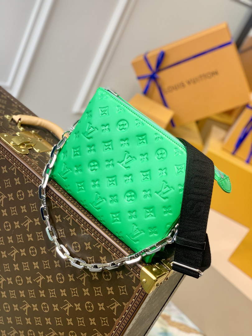 Louis Vuitton LV M57791 Coussin PM Handbags Green - Default Title - View 1