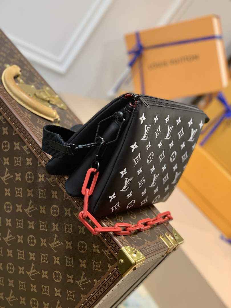 Louis Vuitton LV M59398 Coussin PM Handbags Black