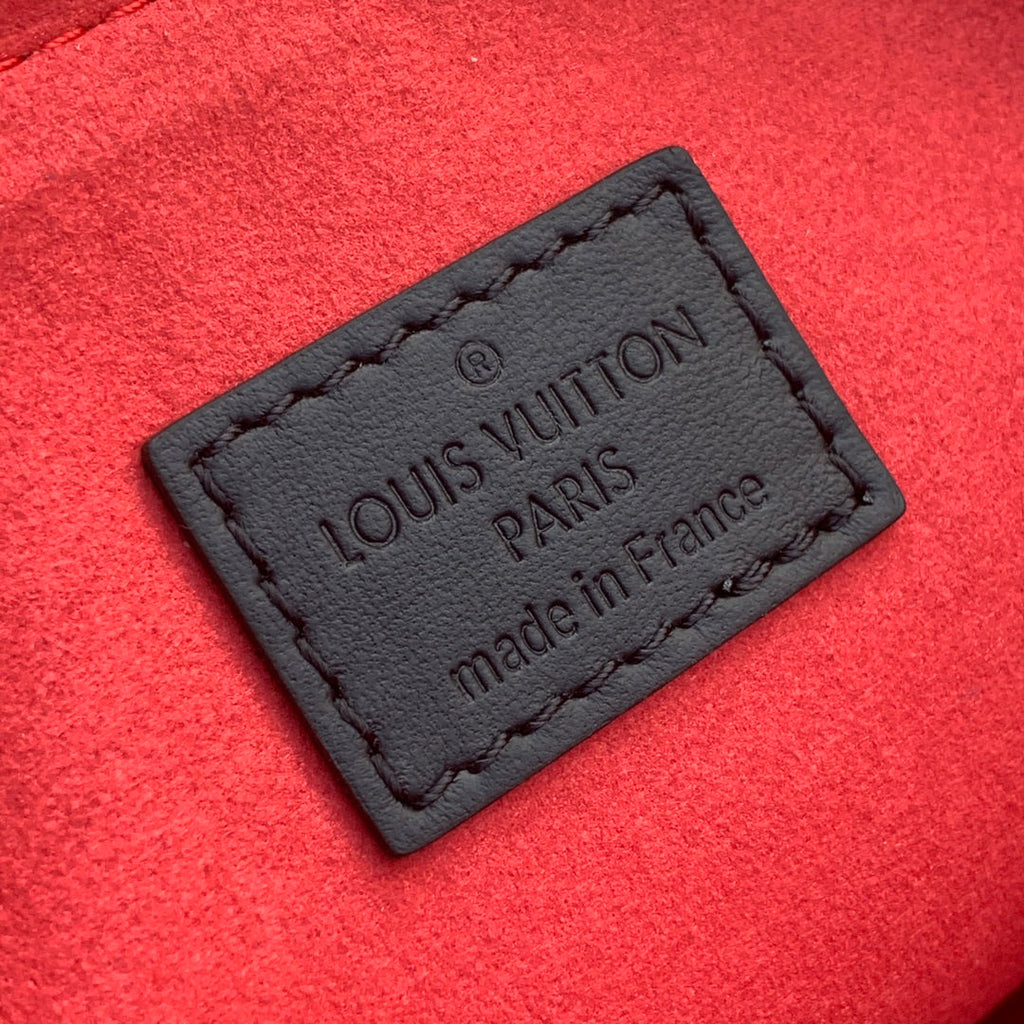 Louis Vuitton LV M59398 Coussin PM Handbags Black - Default Title - View 7