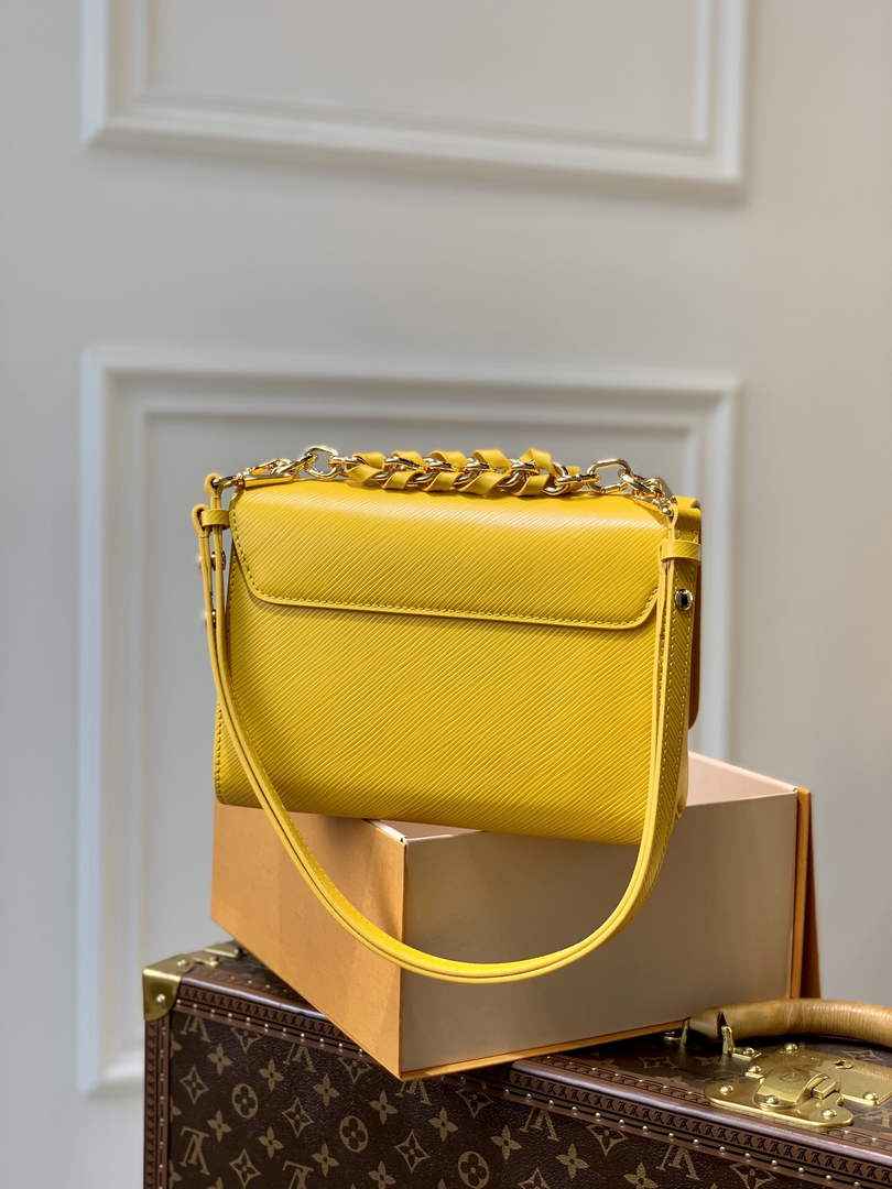 Louis Vuitton LV M59888 Twist MM Handbag Yellow