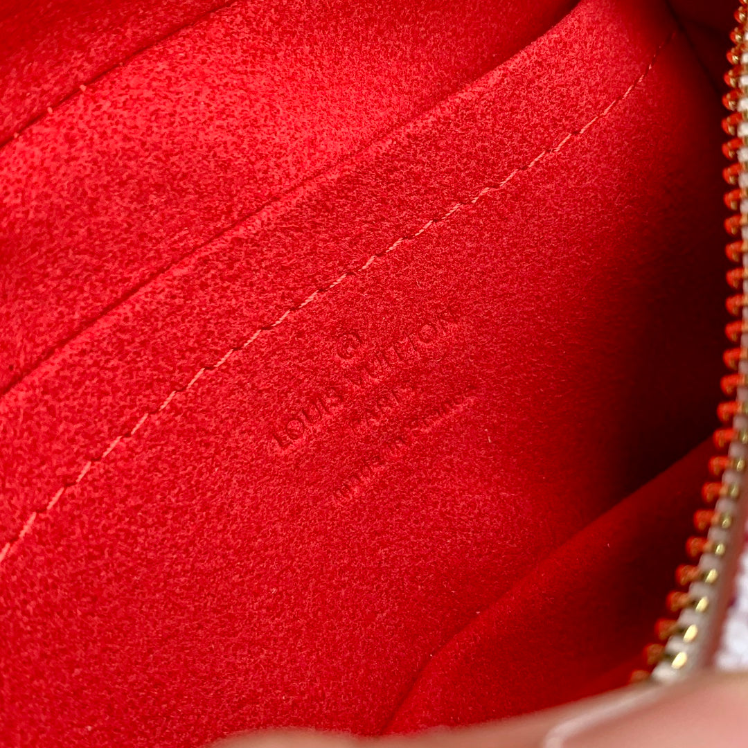 Louis Vuitton LV M81339 Wapity Case White - Default Title - View 8