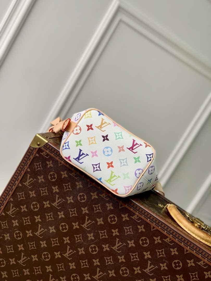 Louis Vuitton LV x TM All In BB M13089