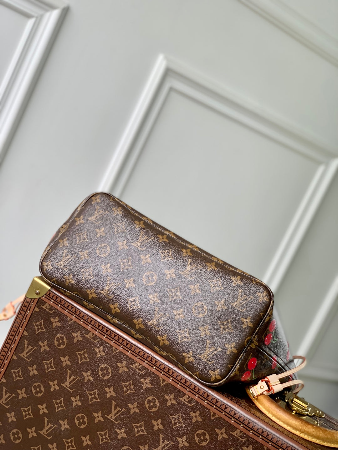 Louis Vuitton LV x TM Neverfull MM Bag M13263 Monogram cherry canvas