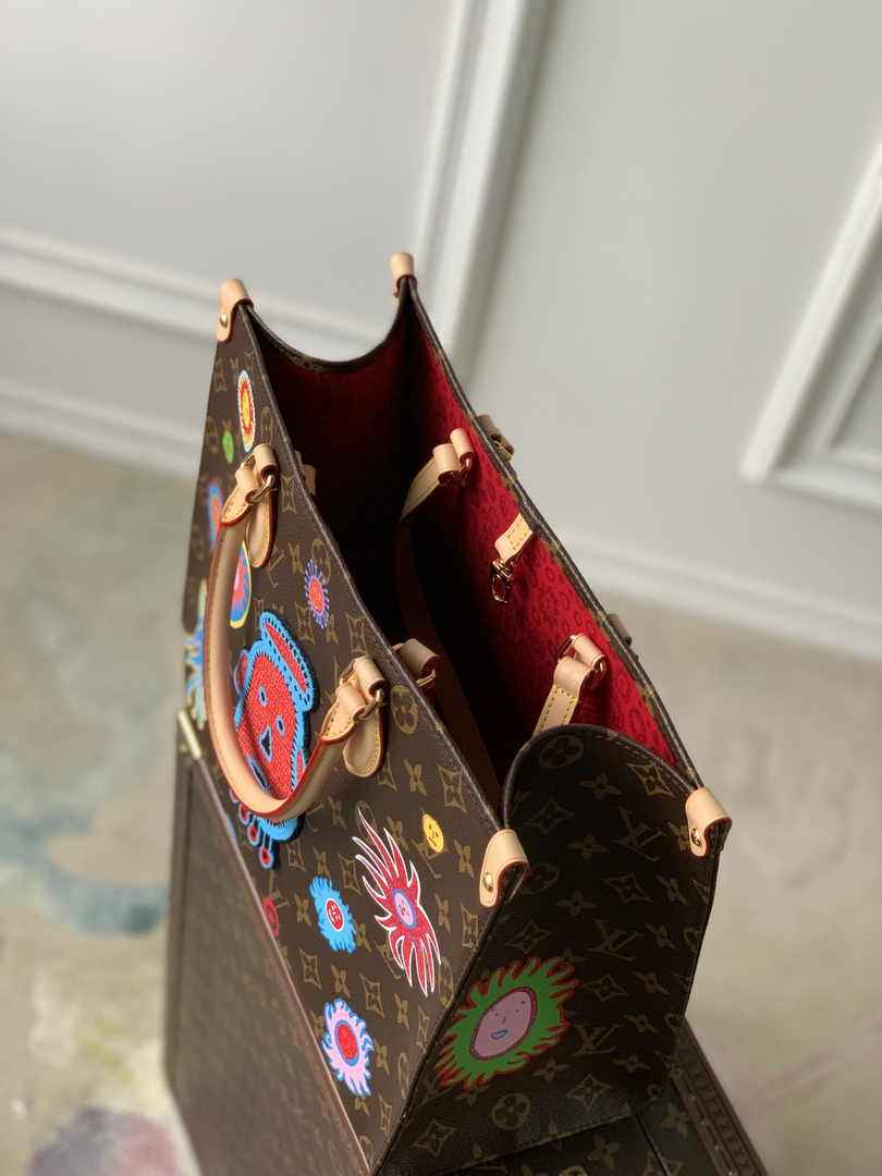 Louis Vuitton LV x YK OnTheGo MM Bag M46429 Monogram canvas - Default Title - View 4