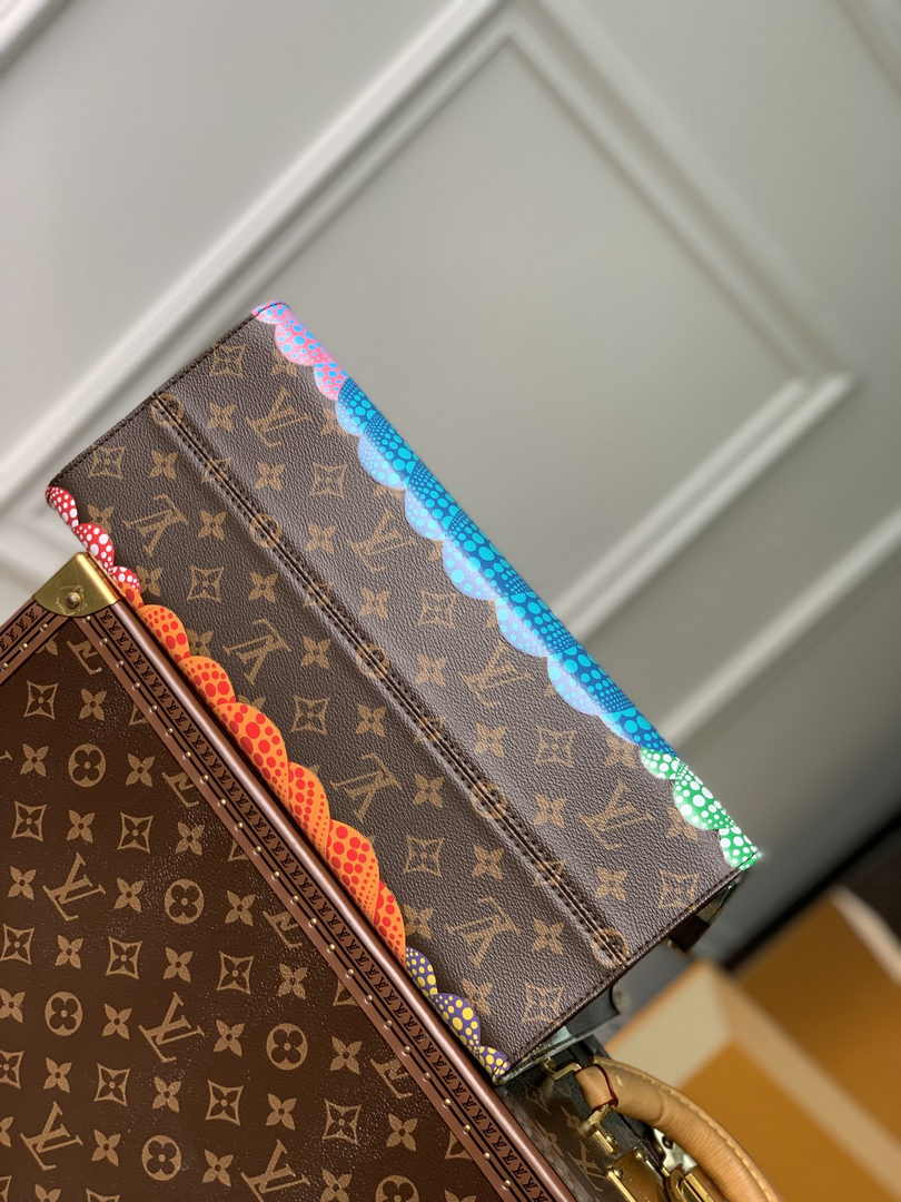 Louis Vuitton LV x YK OnTheGo MM Bag M46466 Monogram canvas - Default Title - View 5