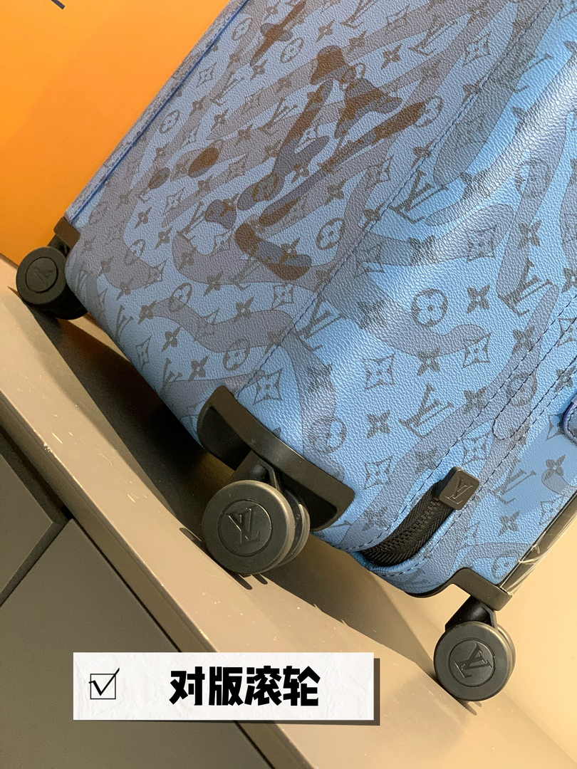 Louis Vuitton M10241 HORIZON 55 Crystal Blue Monogram Canvas