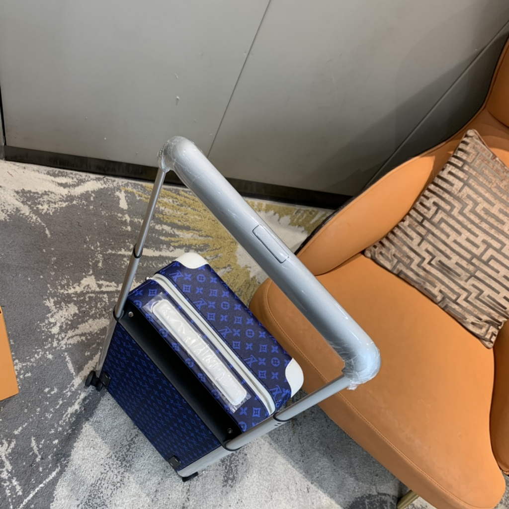 Louis Vuitton M20183 HORIZON 55 Monogram Canvas