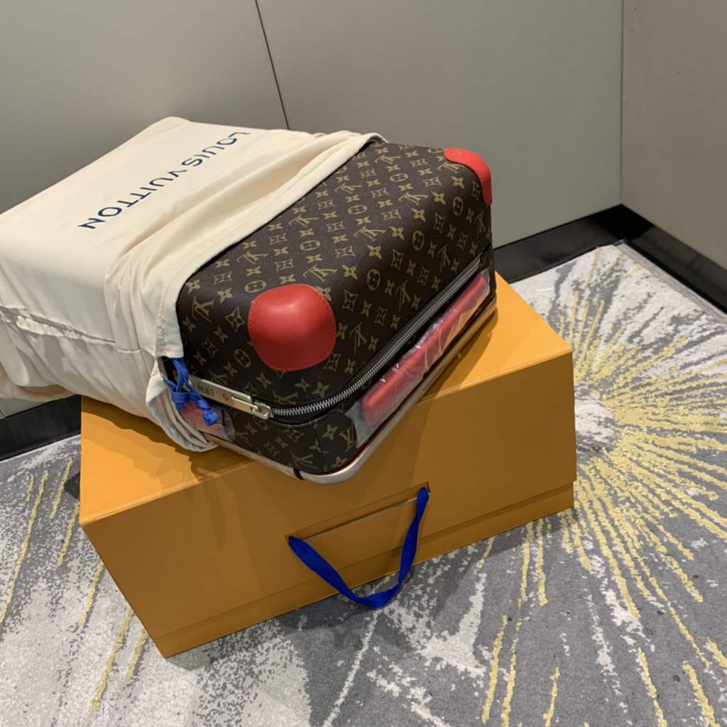 Louis Vuitton M20200 Horizon 55 Monogram Canvas