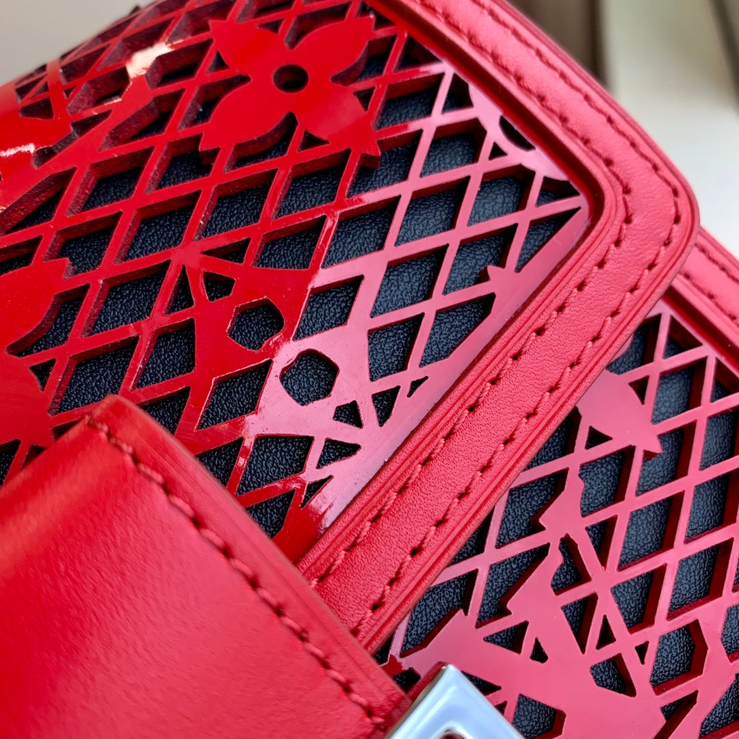 Louis Vuitton M20359 Mini Dauphine Shoulder bag Red - 20 x 15 x 9 cm / Red / calfskin leathe - View 7