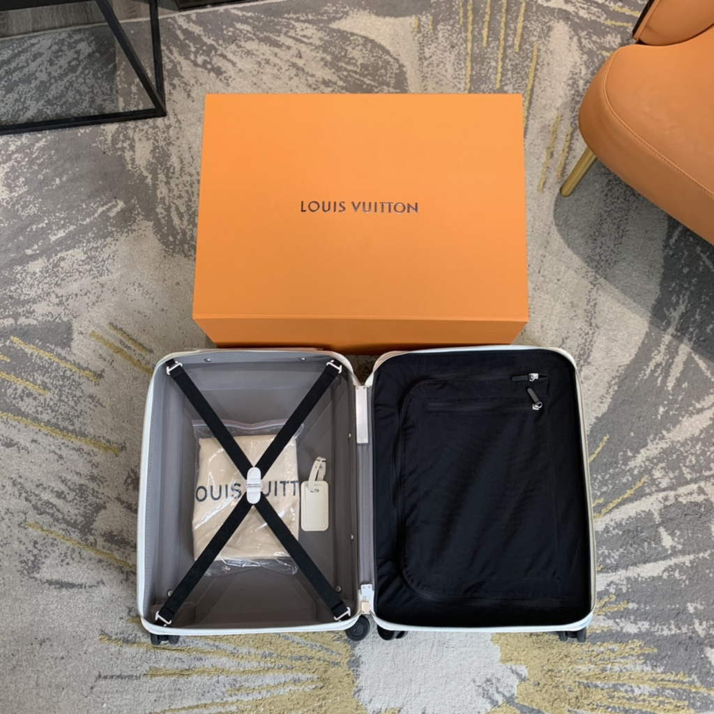 Louis Vuitton M20437 Horizon 55 Monogram Other Travel Bag