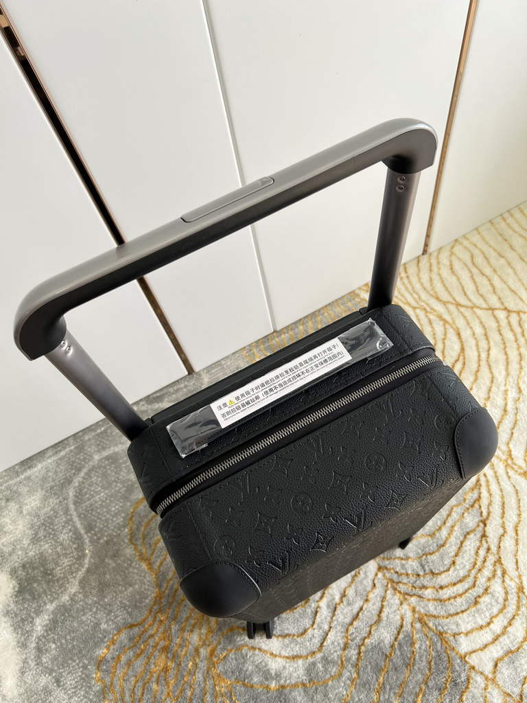 Louis Vuitton M20438 Horizon 55 Taurillon Monogram Travel Bag