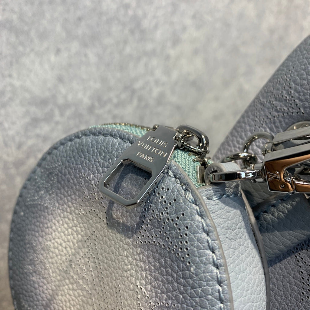 Louis Vuitton M20507 Bella Bag Mahina Leather Blue - 19 x 22 x 14 cm / Bleu Nuage Blue / Leather - View 9