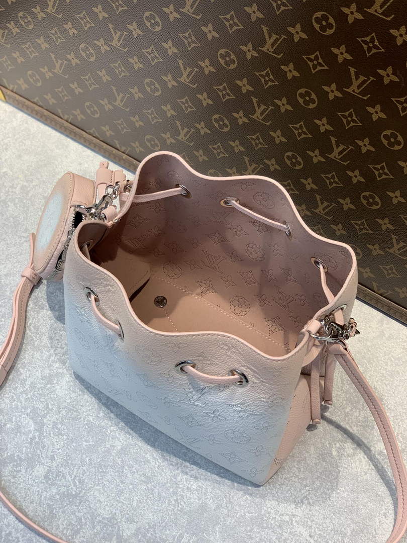 Louis Vuitton M59939 Bella Bag Mahina Leather Lilas Purple - Default Title - View 8