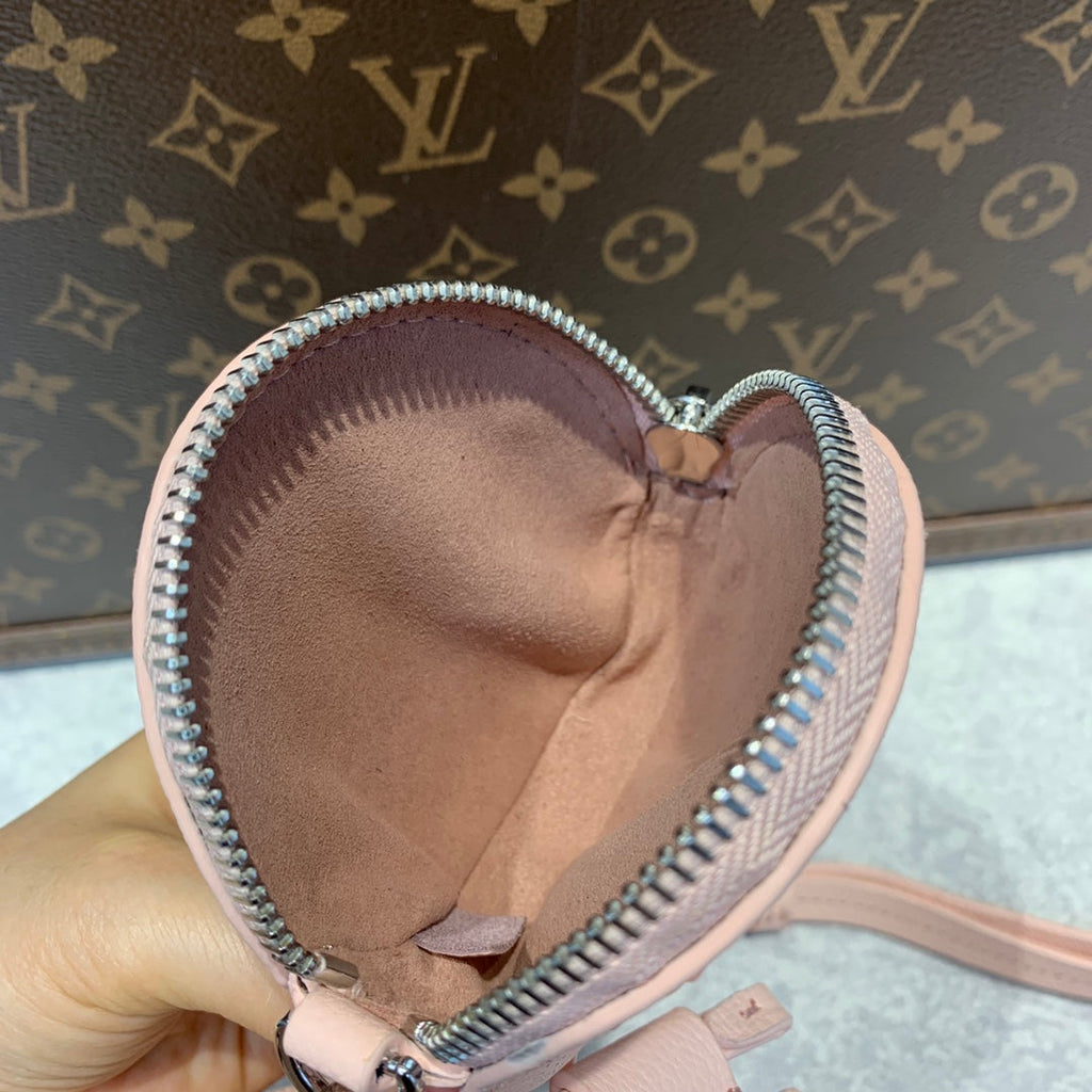 Louis Vuitton M59939 Bella Bag Mahina Leather Lilas Purple - Default Title - View 9
