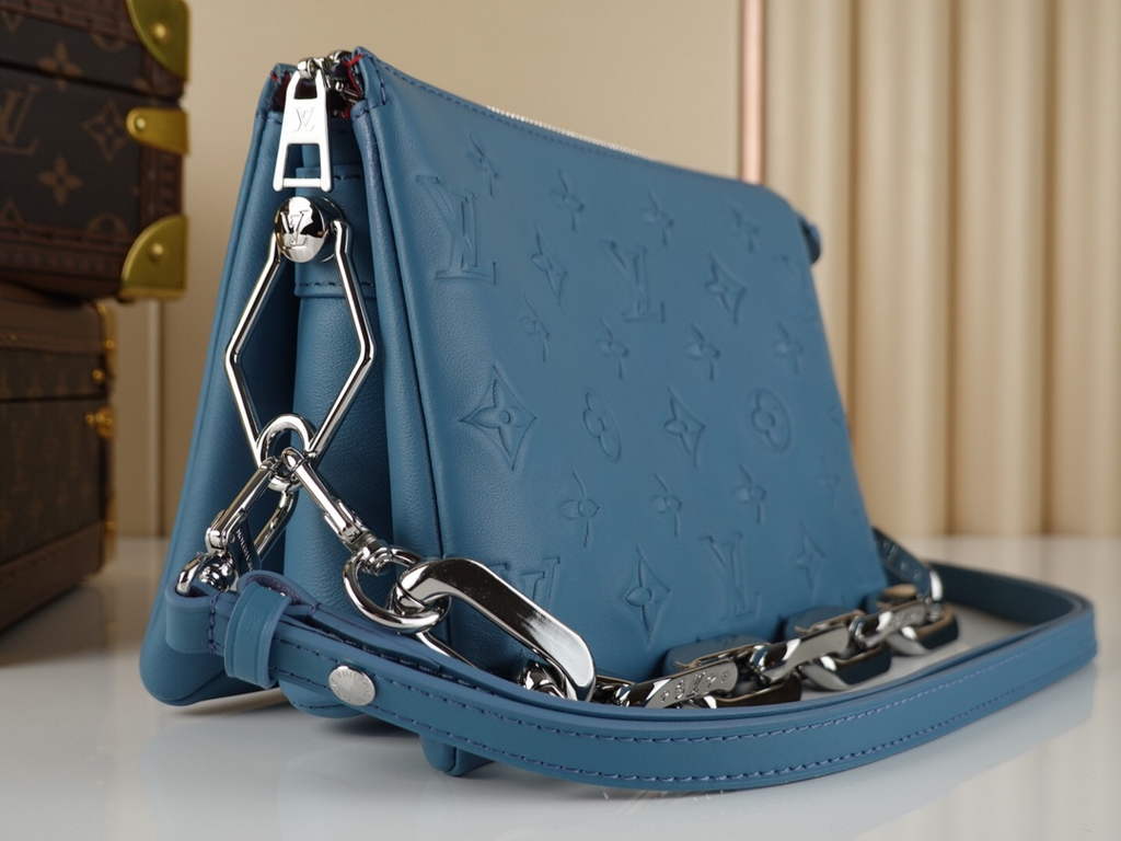 Louis Vuitton M20574 Coussin BB Handbag Lambskin Blue - Default Title - View 3