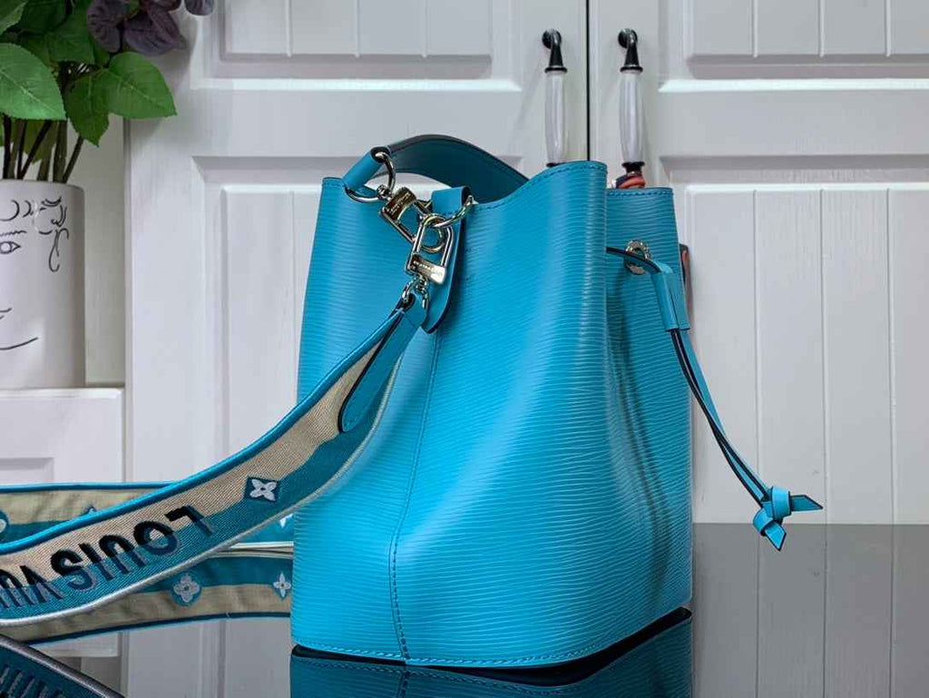 Louis Vuitton M20603 NéoNoé Small Bucket Bag Epi Leather