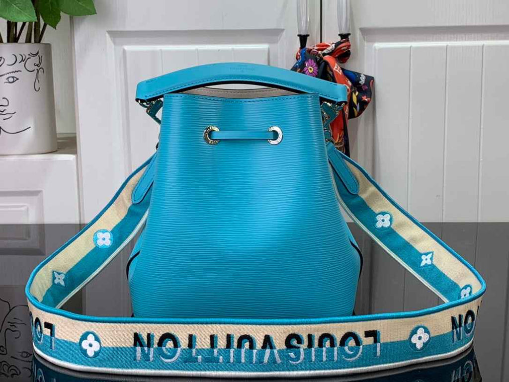 Louis Vuitton M20603 NéoNoé Small Bucket Bag Epi Leather