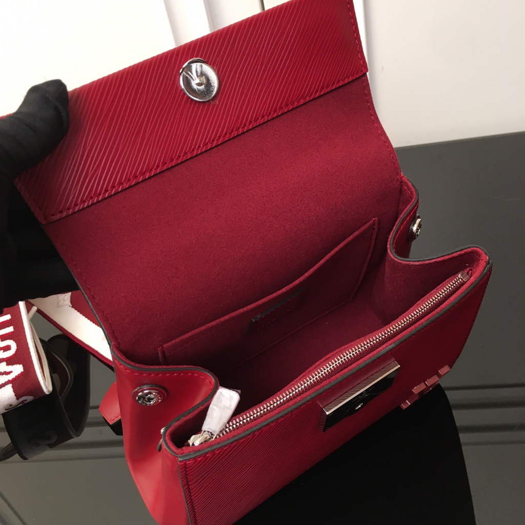 Louis Vuitton M20613 Cluny Mini Epi Leather Raspberry Pink - Default Title - View 4