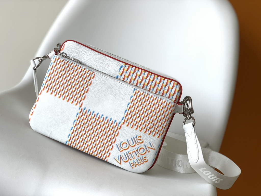 Louis Vuitton M20665 Trio Messenger Other Leathers