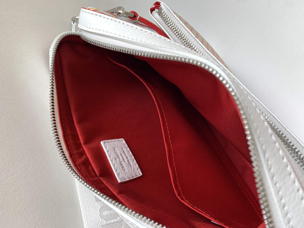 Louis Vuitton M20665 Trio Messenger Other Leathers