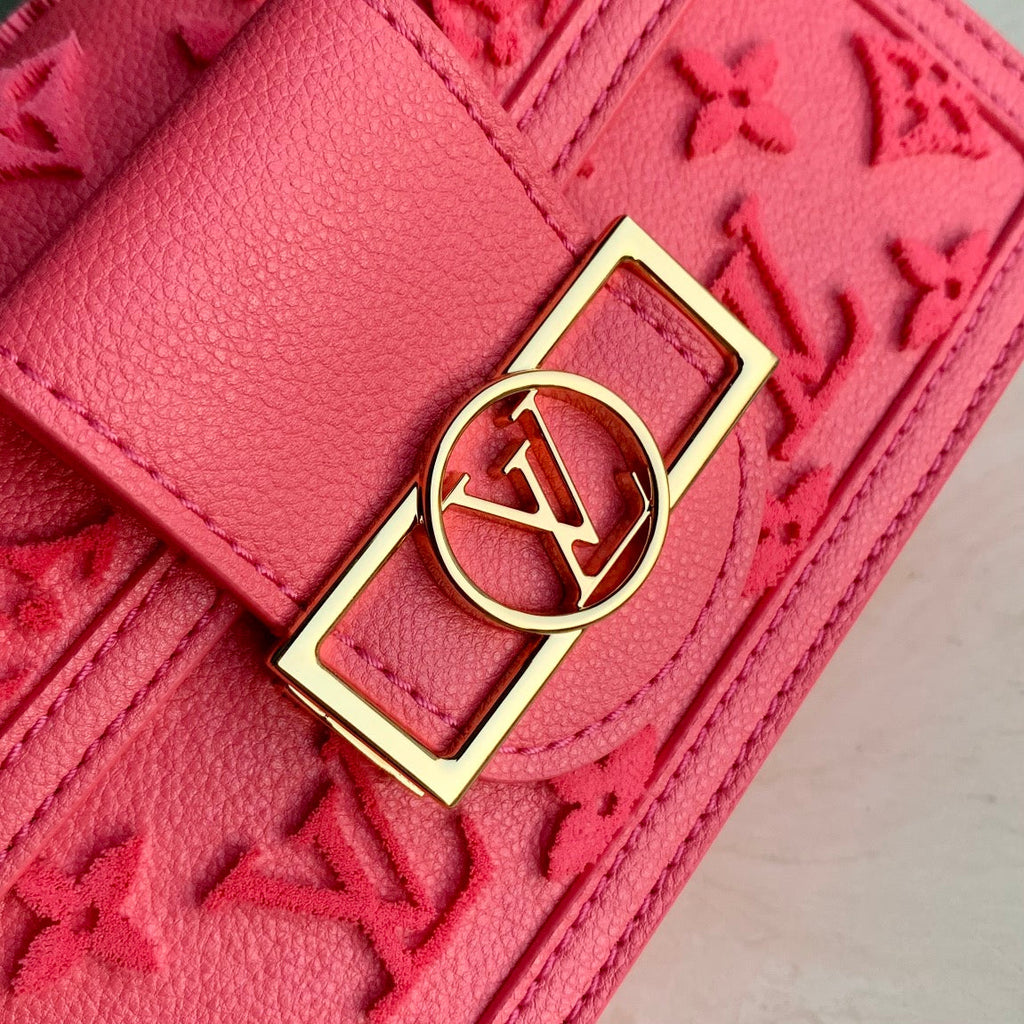 Louis Vuitton M20747 Dauphine Chain Wallet Pink - 18.5 x 12 x 5 cm / Pink / Cowhide-leather trim - View 6